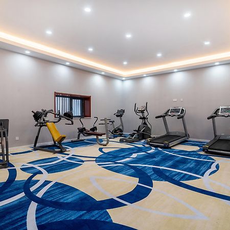 Holiday Inn Express Jinan Jingshi Road, An Ihg Hotel Exterior foto
