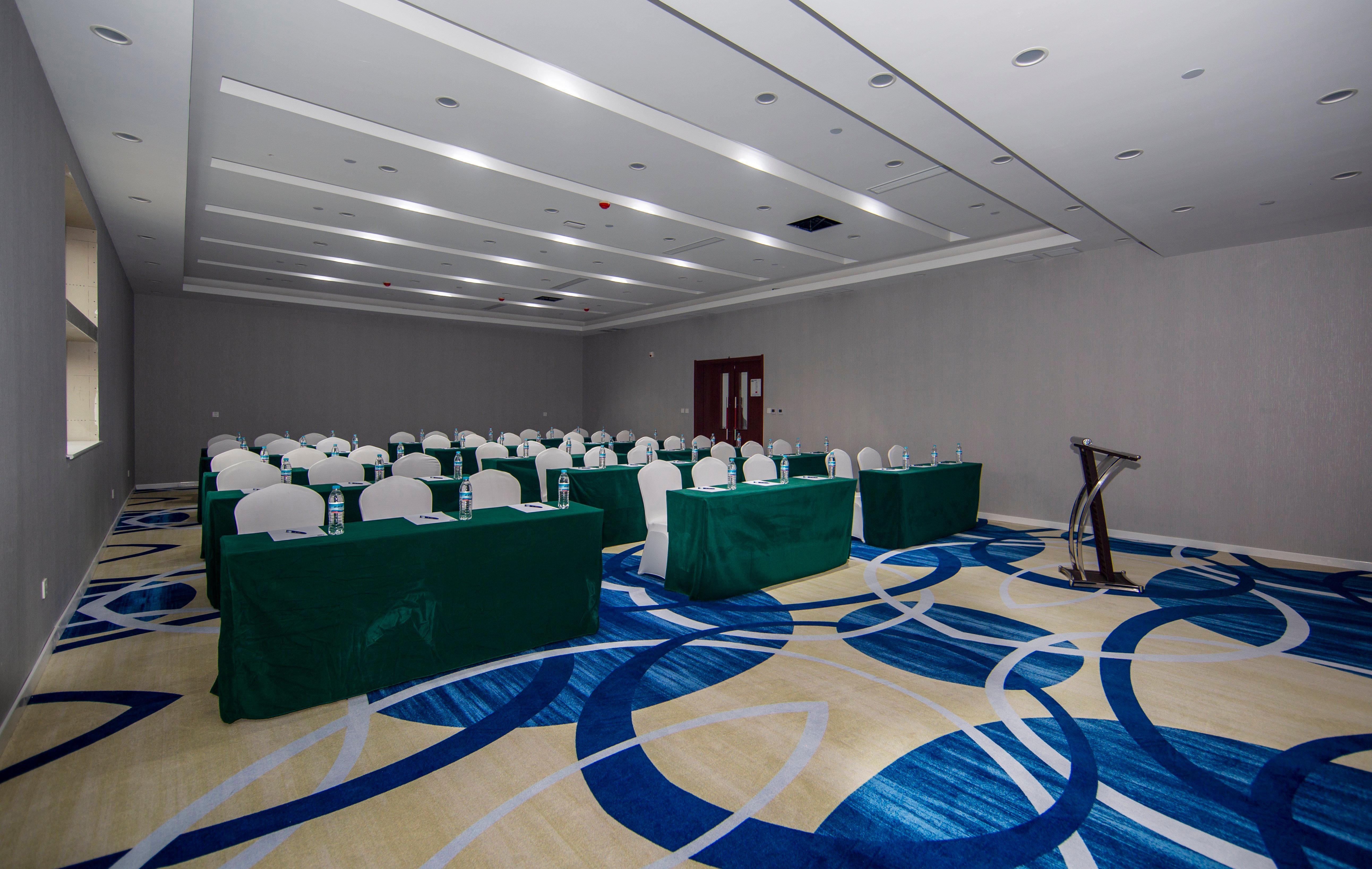 Holiday Inn Express Jinan Jingshi Road, An Ihg Hotel Exterior foto