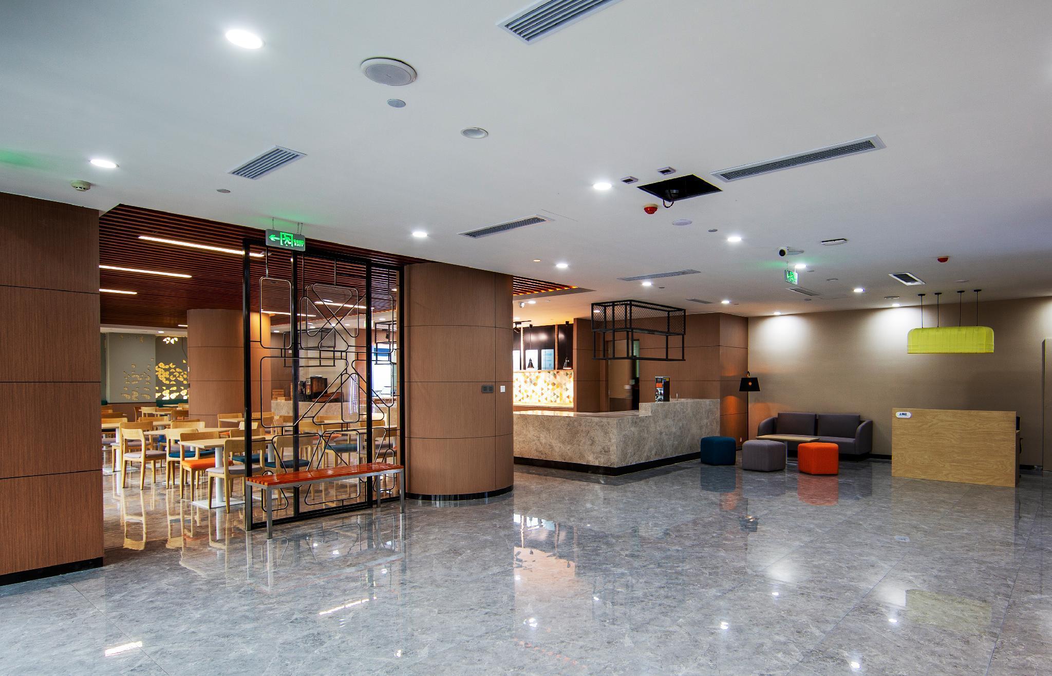Holiday Inn Express Jinan Jingshi Road, An Ihg Hotel Exterior foto